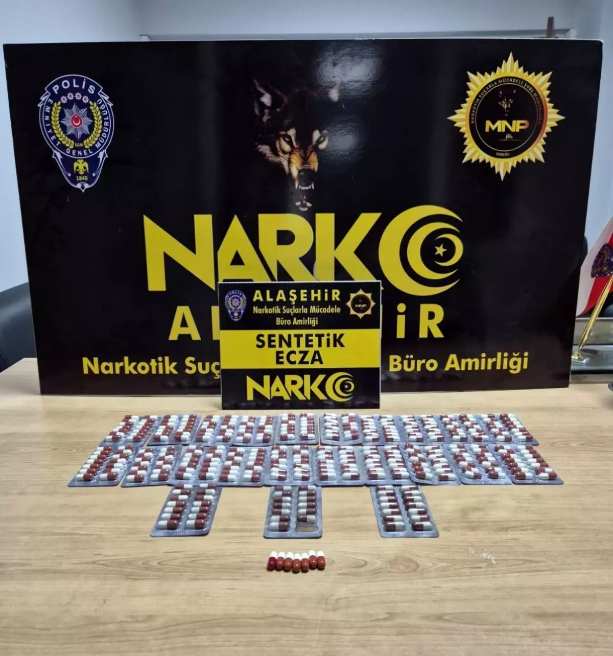 Alaşehrin Narkotik Şok Operasyonu: 240 Sentetik Ecza Ele Geçirildi, Şüpheli Tutuklandı