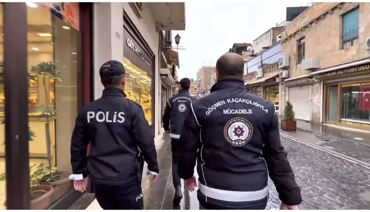 Mardin’de Düzensiz Göçle Mücadele Denetiminde 5 Sürücüye Ceza Kesildi