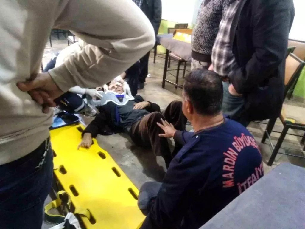 Nusaybin’de Kıraathane Çöktü