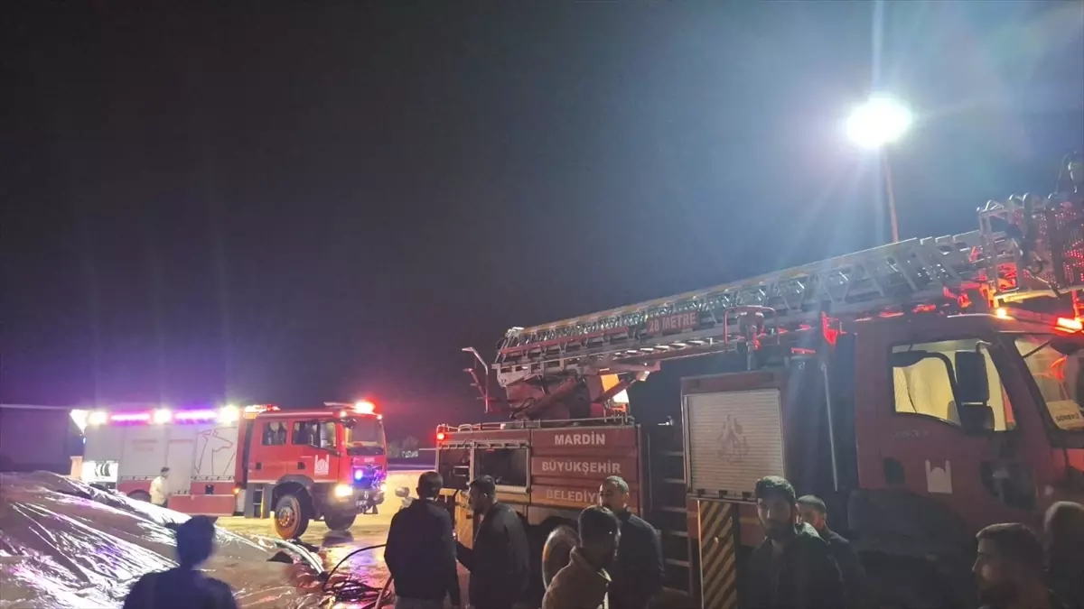 Kızıltepe’de Mısır Kurutma Tesisinde Çıkan Yangın Hızla Kontrol Altına Alındı