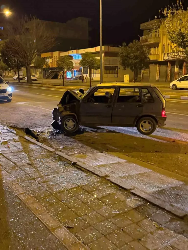 Midyat’ta Kaza: Sürücü Yaralandı
