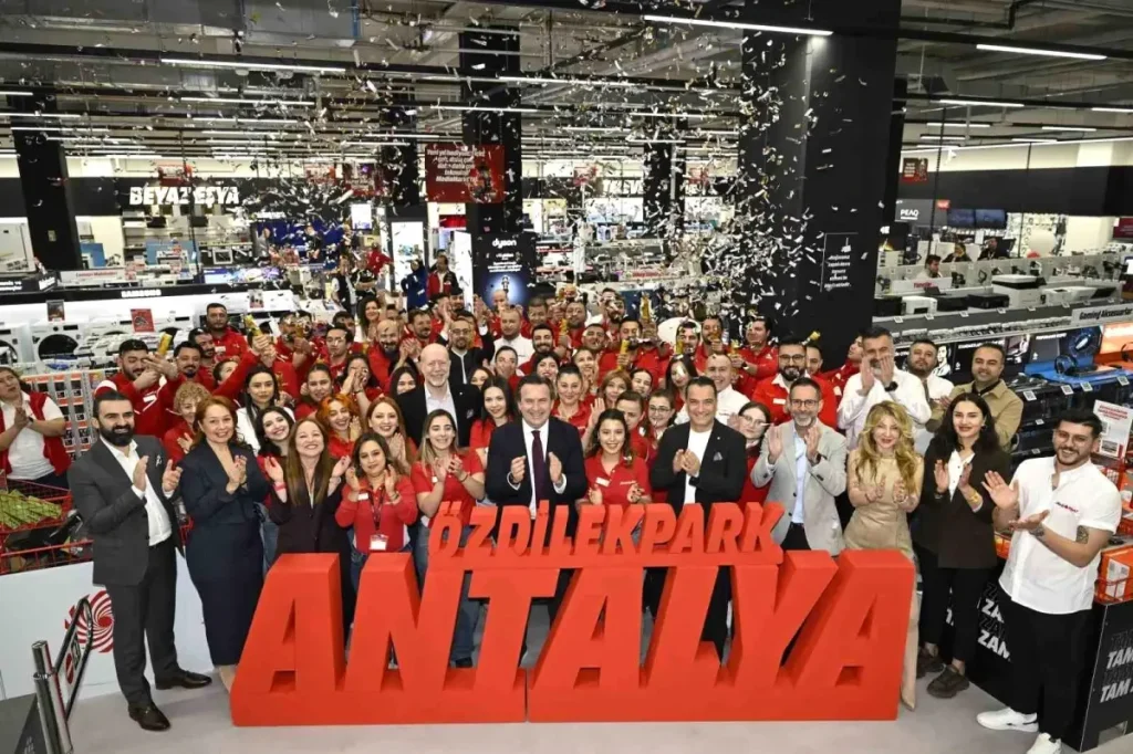 MediaMarkt, Antalya’da Yeni Mağazasını Açtı