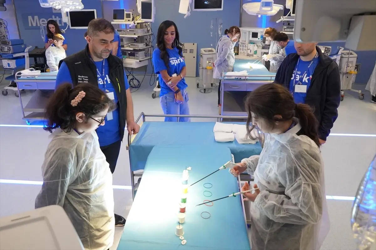 Medtronic’ten Gençlere İlham Verici Etkinlik: 100 Milyon Dolarlık Taahhüt ve Spark Projesi