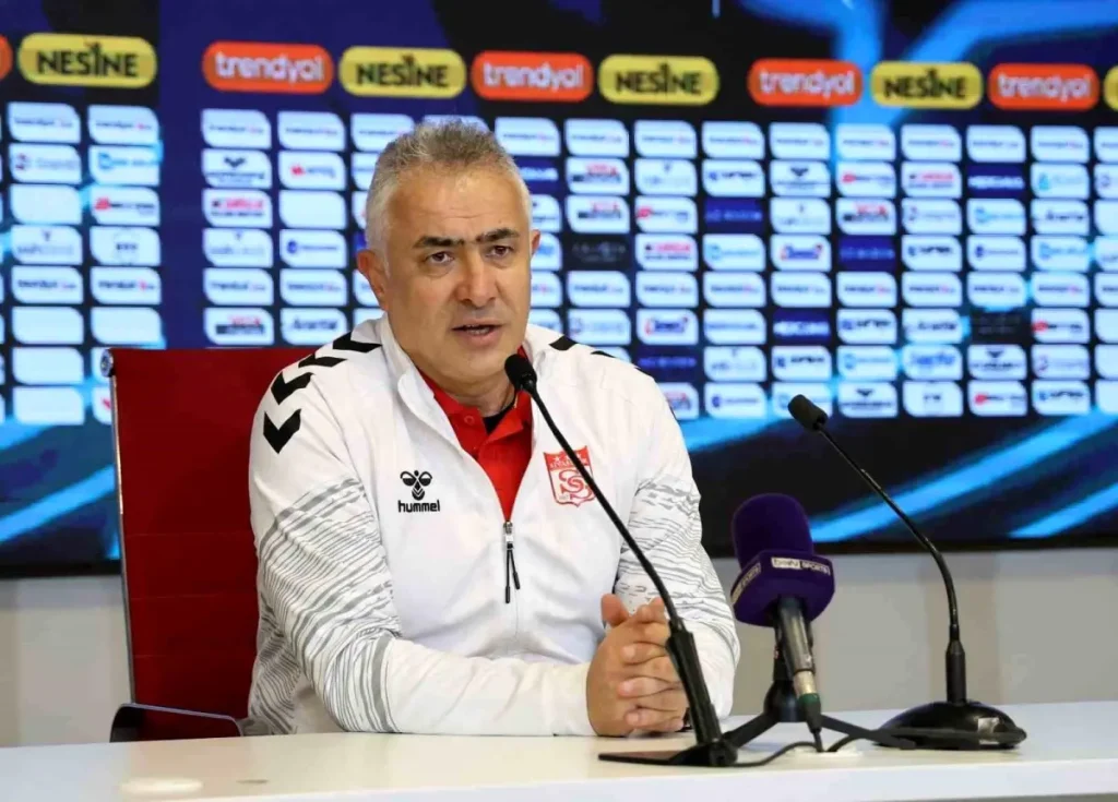 Mehmet Altıparmak: “Sivasspor’u geldiği yere, Süper Lig’e çıkartmak istiyoruz”