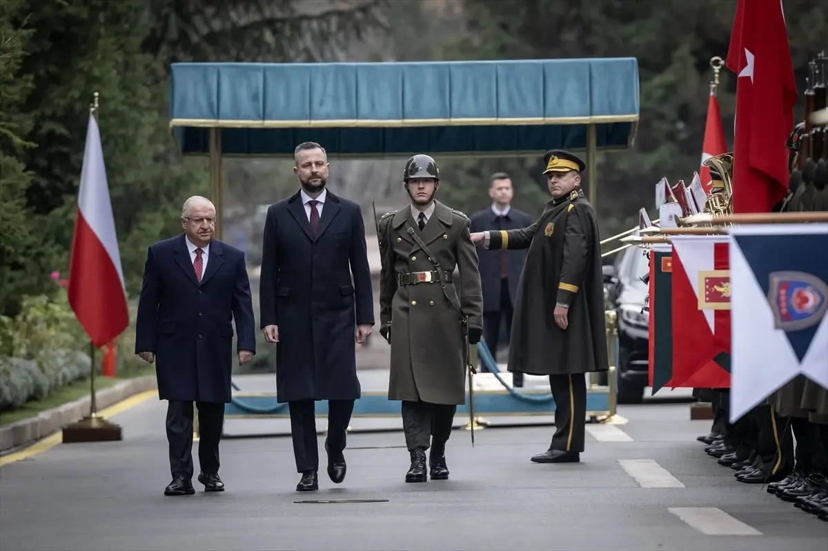 Türkiye ve Polonya Savunma Anlaşması İmzaladı