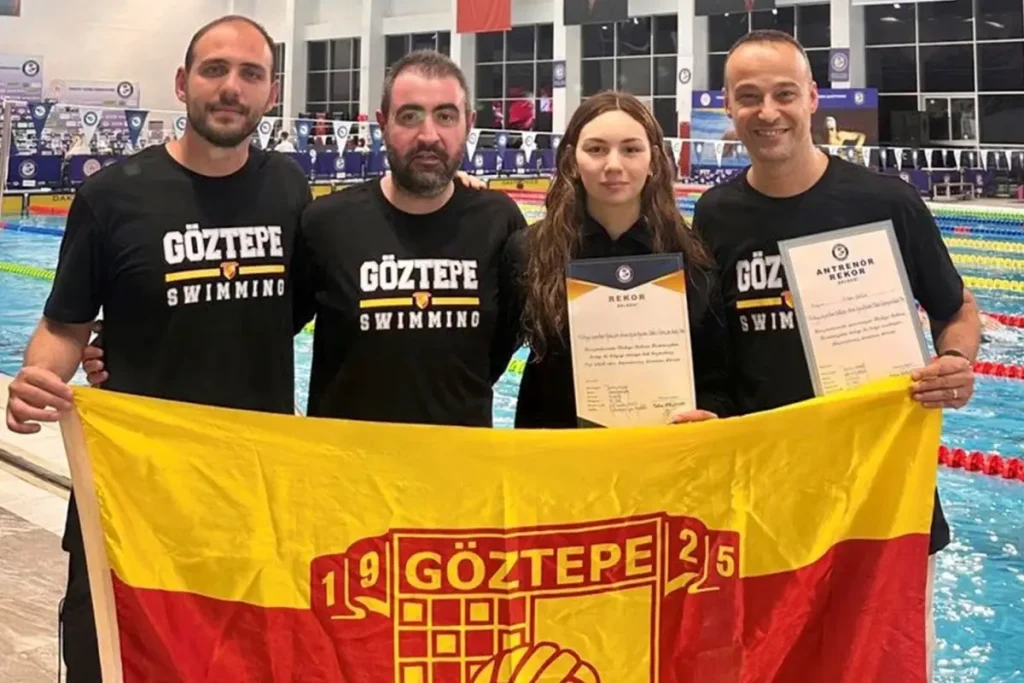 Milli yüzücü Derin Akar, Antalya’daki şampiyonada 11 yıllık Türkiye rekorunu kırdı