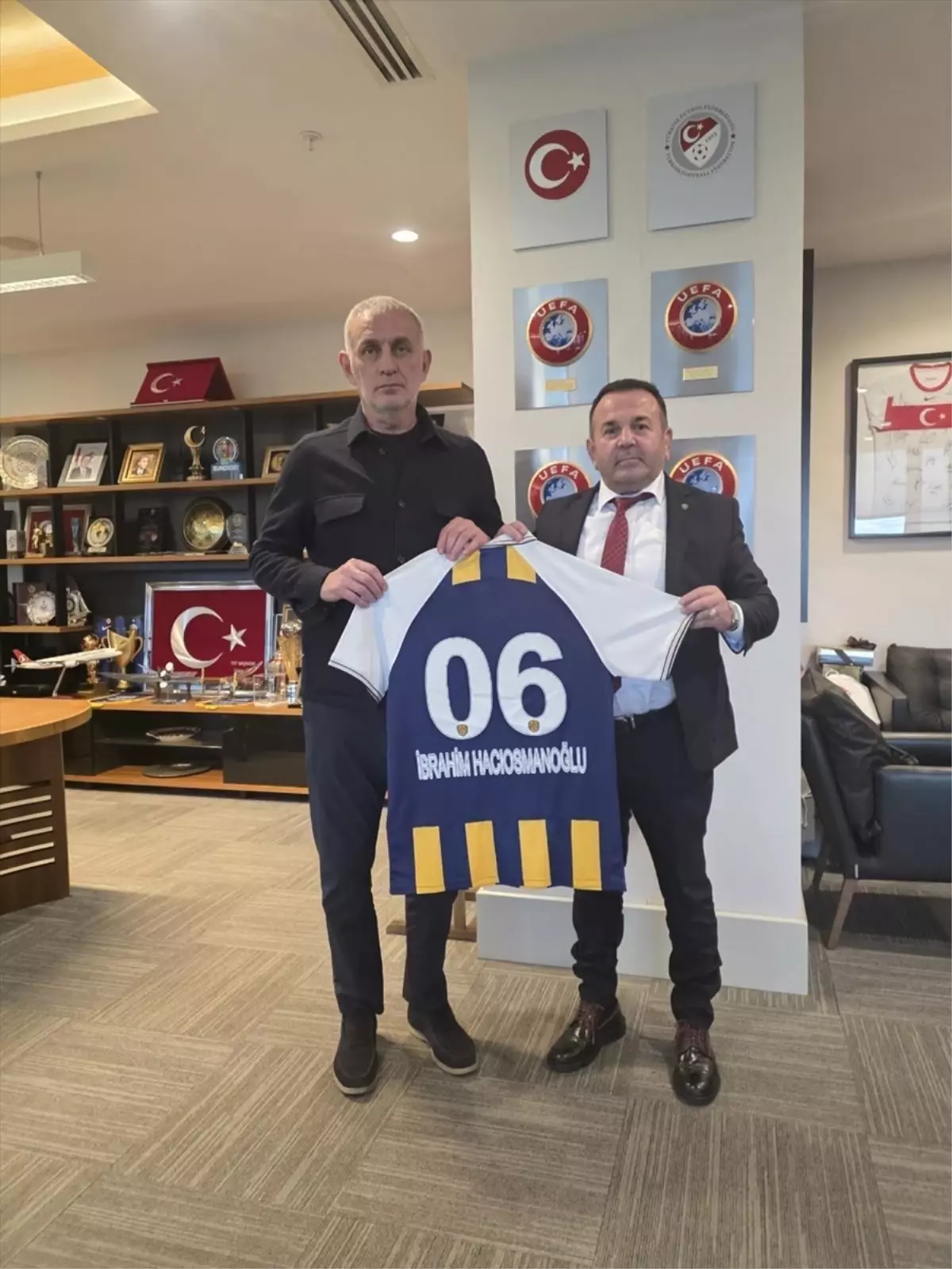 Ankaragücü Başkanı TFF’yi Ziyaret Etti