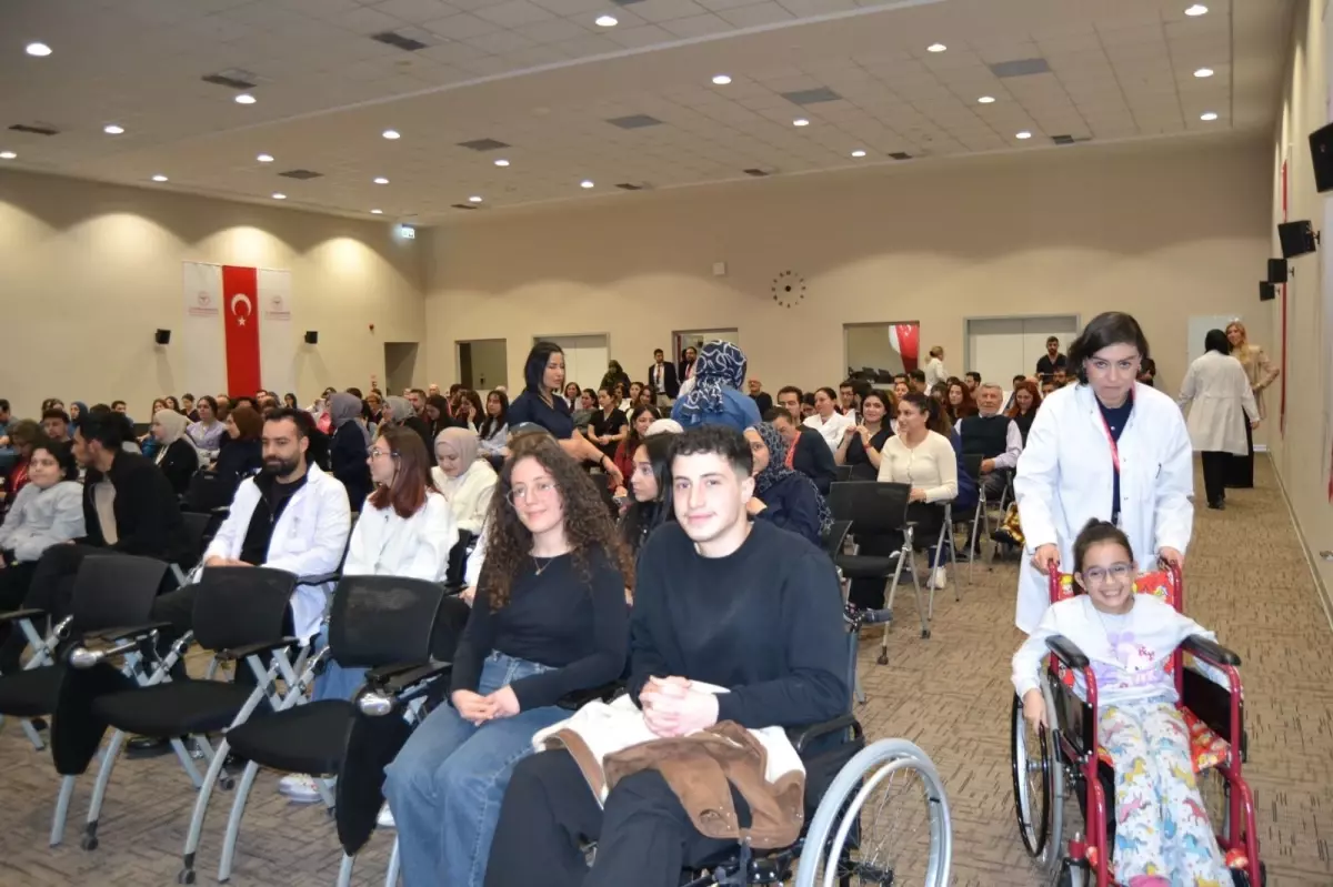 Berk Civil 7 Ay Sonra Protezle Yürümeye Başladı: Amputasyonun Üstesinden Gelen İlham Verici Hikâye