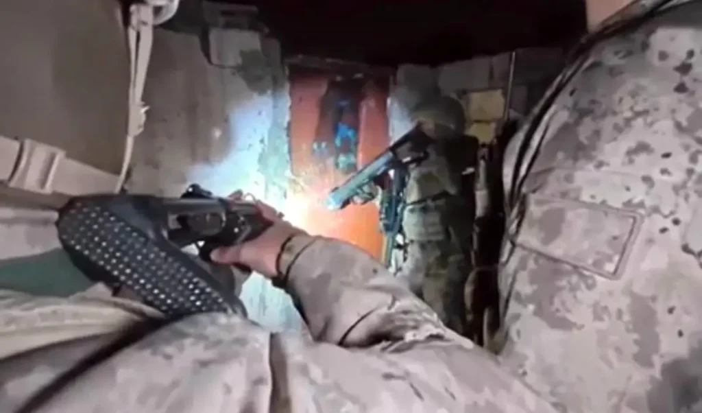 Kayseri’de Narko‑Kapan Operasyonu: Uyuşturucu ve Sahte Kartlar Çıkarıldı