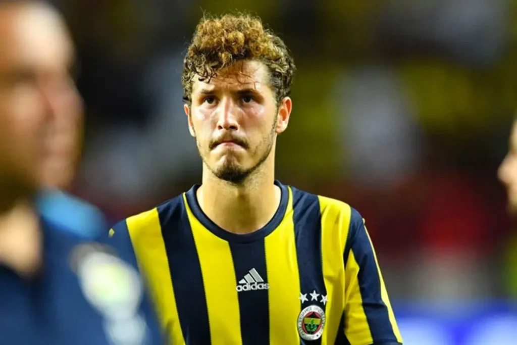 Nereden nereye! Salih Uçan’ın yeni adresi çok konuşulur