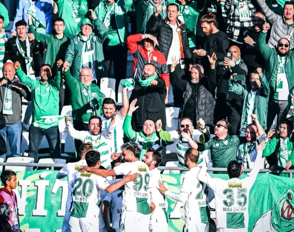 Somaspor, Bursaspor’a 3-0 Yenildi