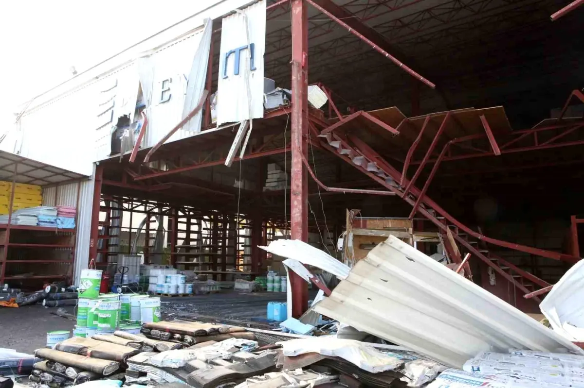 Nilüfer Belediyesi Kaçak Yapıların Yıkımına Devam Ediyor