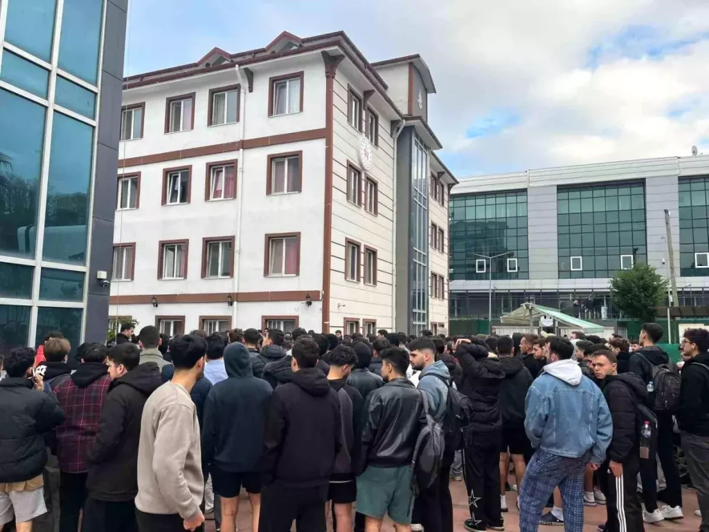 Sinop’ta Yangın Alarmı Kısa Panik Yarattı