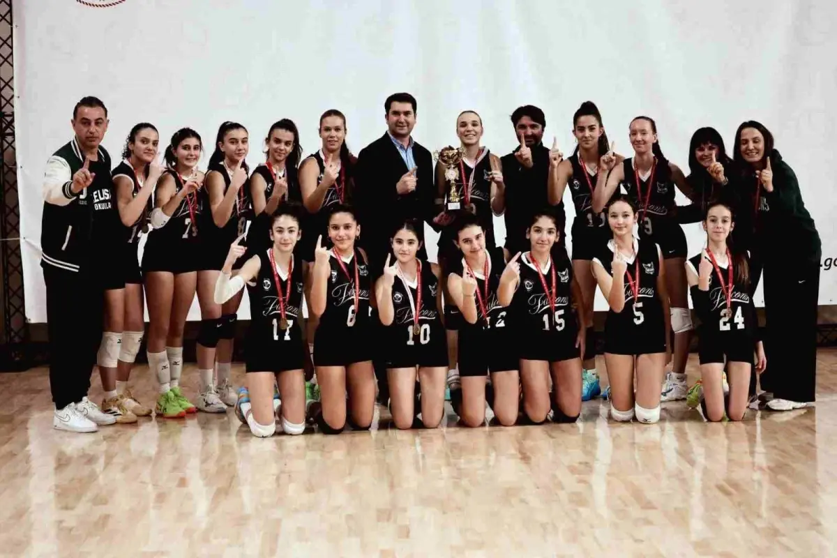 Eskişehir’de Voleybol Yıldız Kızlar Müsabakaları Sonuçlandı