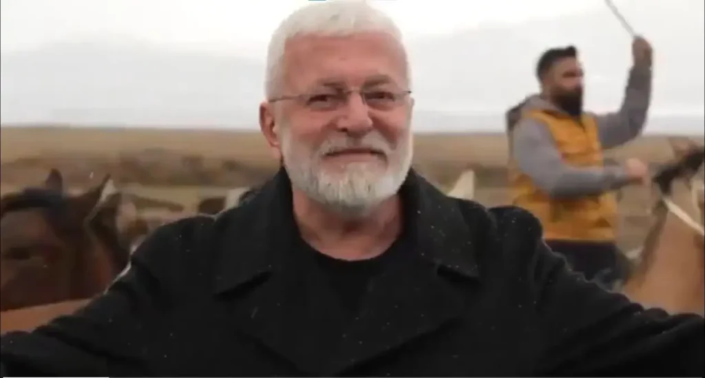 Onur Akın’ın Klip Çekiminde Şok An! At Çarptı ve Hayata Tutundu