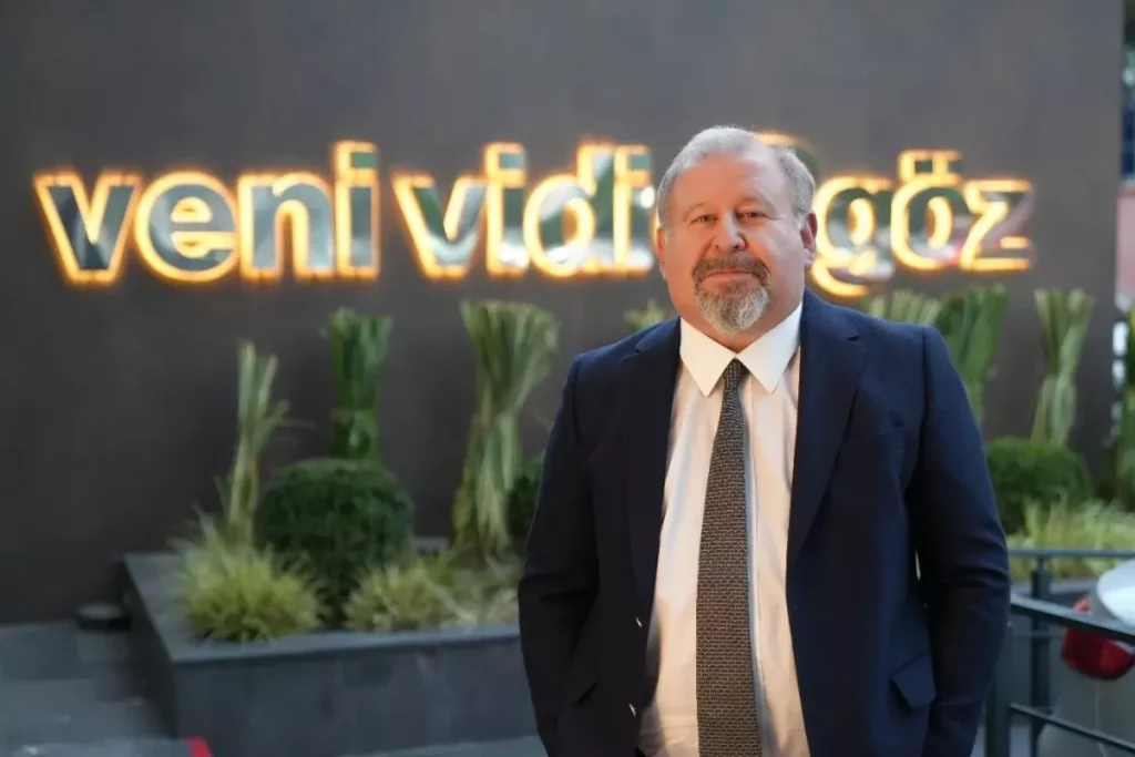 Op. Dr. Ertan Sunay Göz Sağlığı İle İlgili Merak Edilenleri Açıklıyor