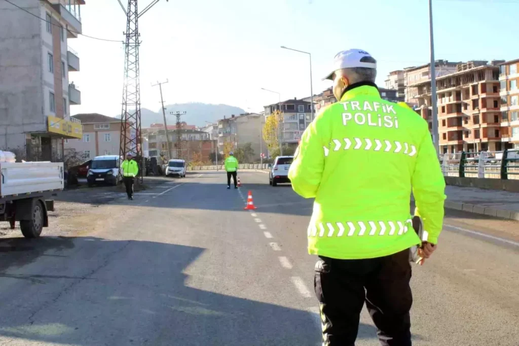 Ünye’de Trafik Denetimi: Ceza Yağmuru