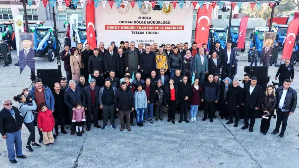 Muğla’da Orman Köylülerine Destek: 36 Traktör ve Ekskavatör Teslimatı
