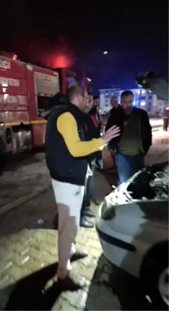 Düziçi’nde Park Halindeki Araçta Ani Yangın Korkuttu!