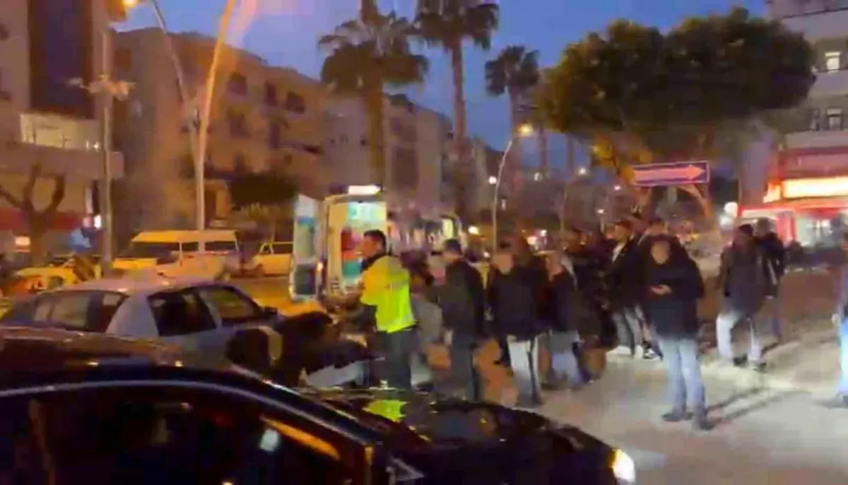 Manavgat’ta Şok Motosiklet Kazası: Sürücü Hastaneye Kaldırıldı