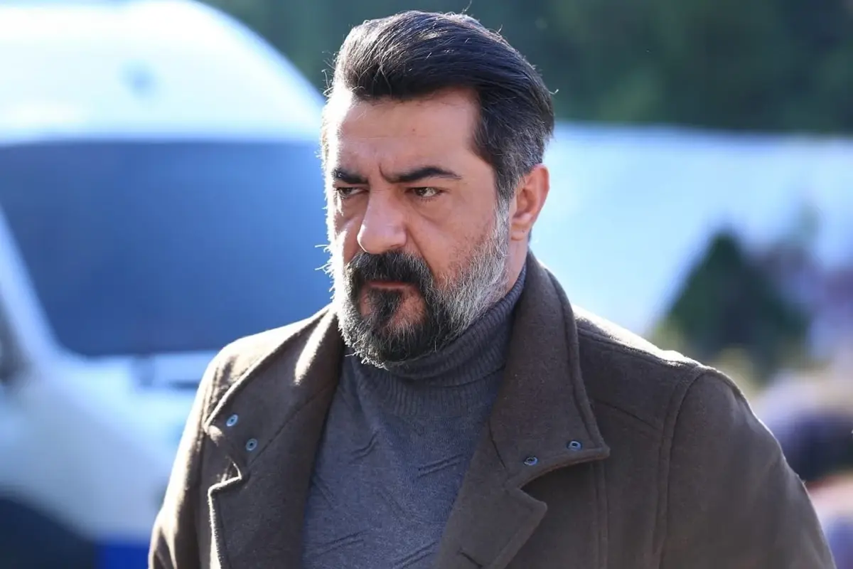 Oyuncu Celil Nalçakan Trafik Kazası Geçirdi: Sağlık Durumu İyi, Yanlış Bilgi Yayılmasın!