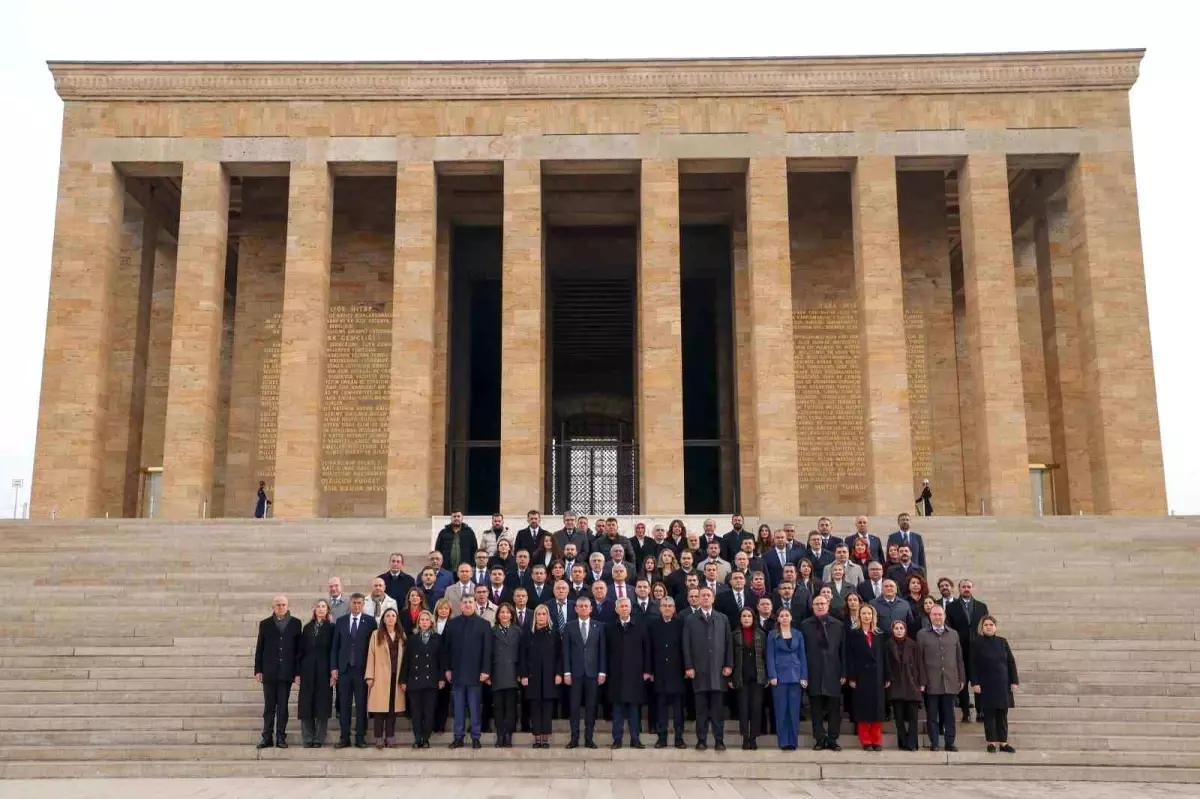 Özel: “Kurultayımızda yenilenen parti programımız, güncellenen tüzüğümüz ve yeni kadrolarımızla birlik ve beraberlik içinde geleceğe yürüyoruz”