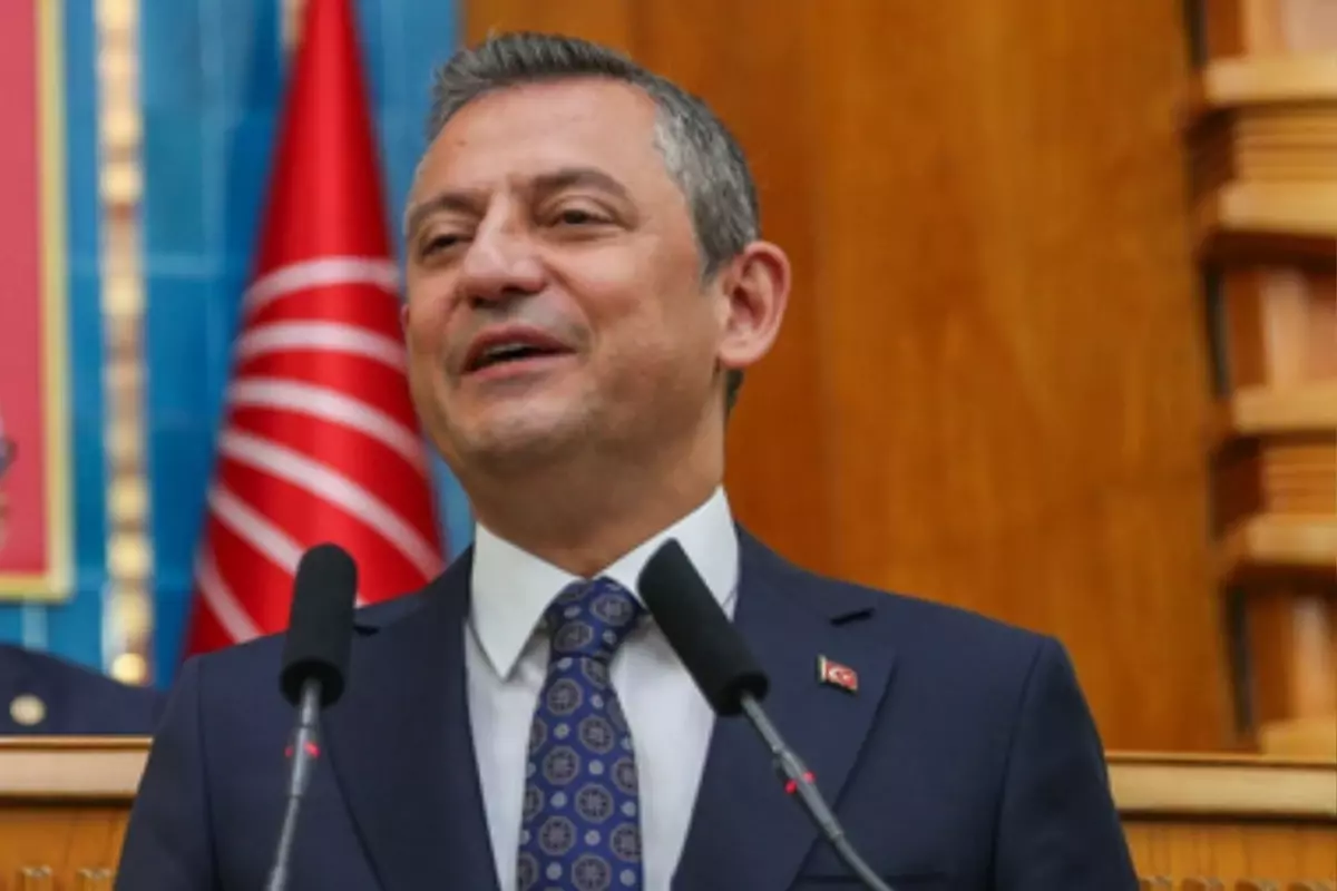 Özgür Özel’den Canlı Yayında Çok Konuşulacak Gaf!