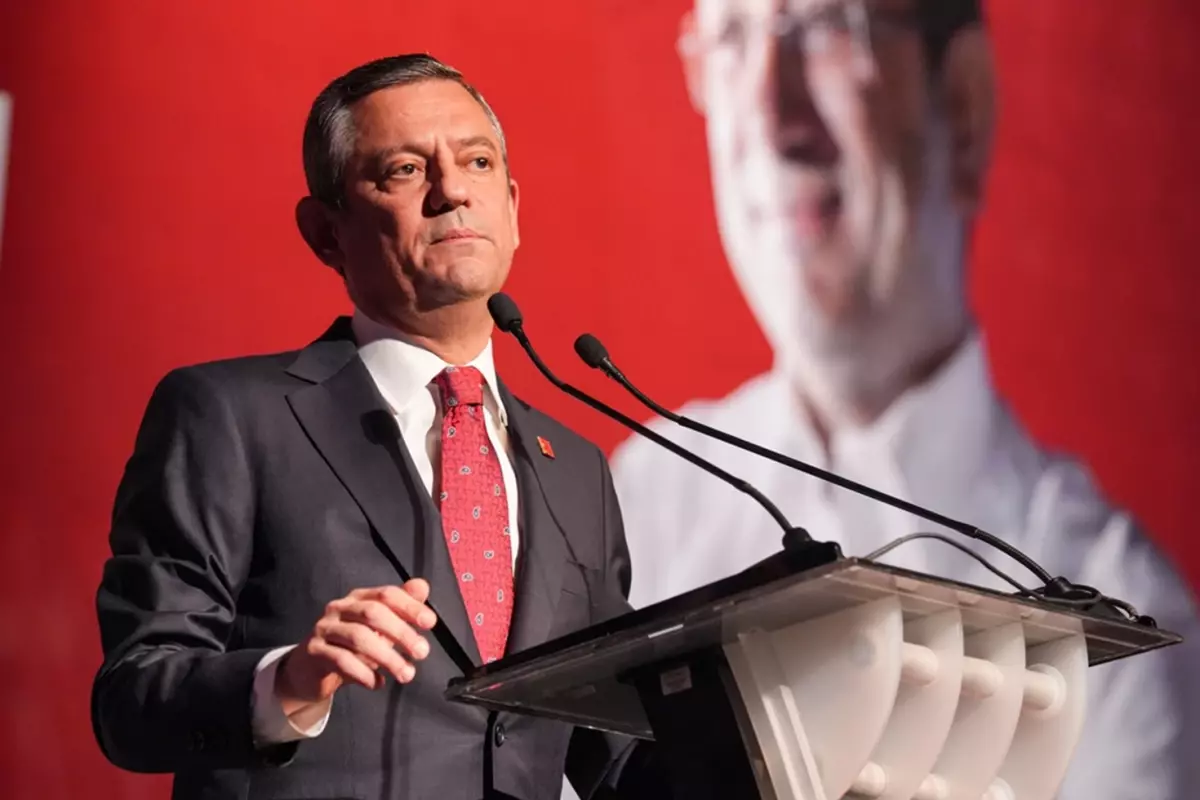 Özgür Özel’den Canlı Yayında İmamoğlu Gafı: “Bizim Adayımız Belli, Ekrem Erdoğan”