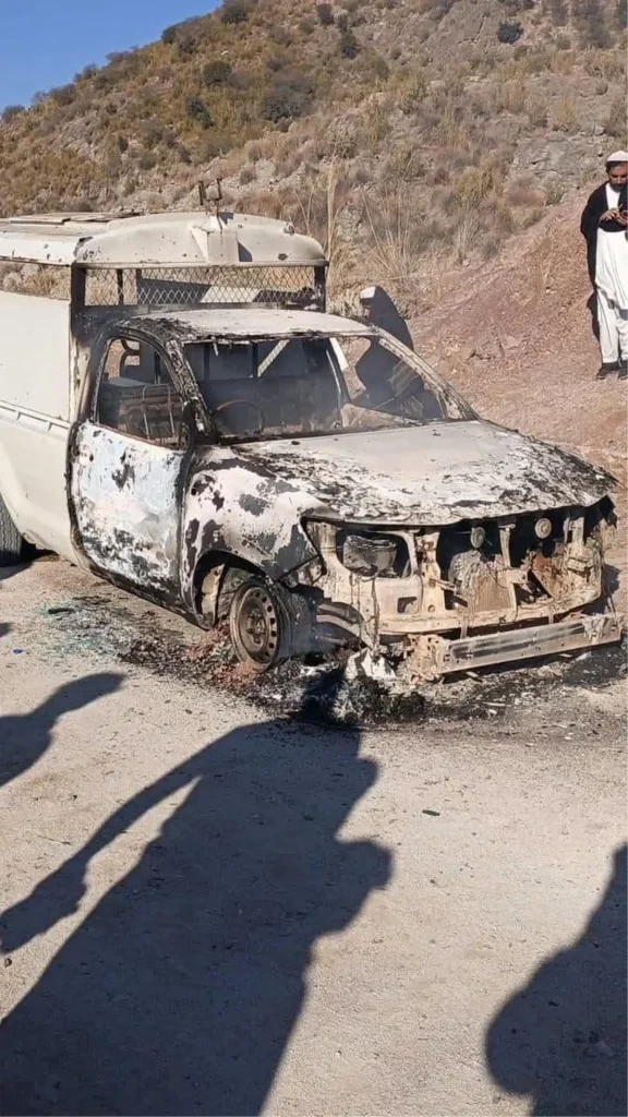 Pakistan’da güvenlik güçlerine yönelik silahlı ve bombalı saldırı: 5 ölü