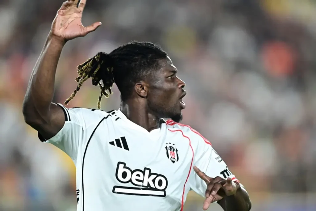 PFDK’den Beşiktaşlı Futbolcu El Bilal Toure’ye 2 Maç Ceza