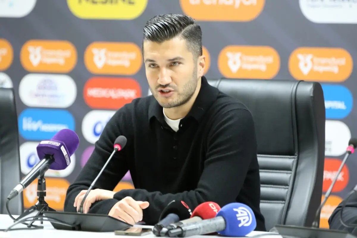 Samsunspor, Başakşehir’e 2-0 Mağlup Oldu ve Teknik Direktör Reis’in Sert Eleştirileri Gündemde