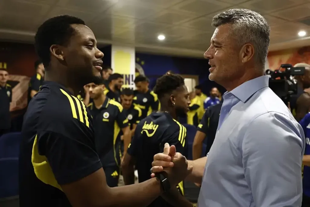 Sadettin Saran, Jhon Duran’ı Kenara Çekip Tek Bir Şey Söylemiş