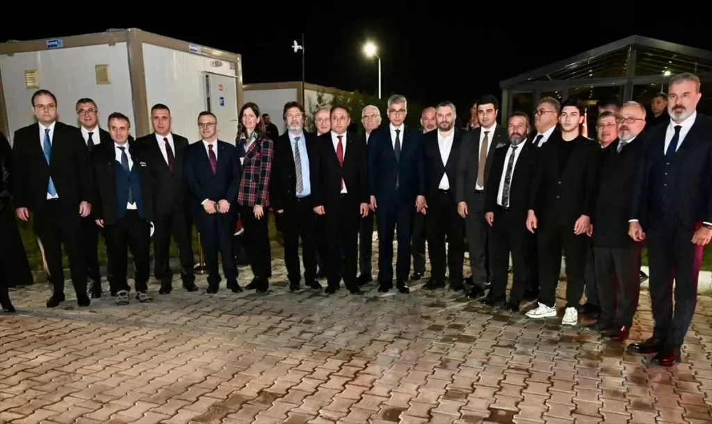 Sağlık Bakanı Memişoğlu Biyoteknoloji İhtisas Organize Sanayi Bölgesi’nde Kritik Toplantıya Başkanlık Etti