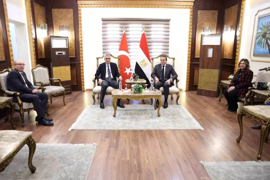 Bakan Memişoğlu Mısır’da!