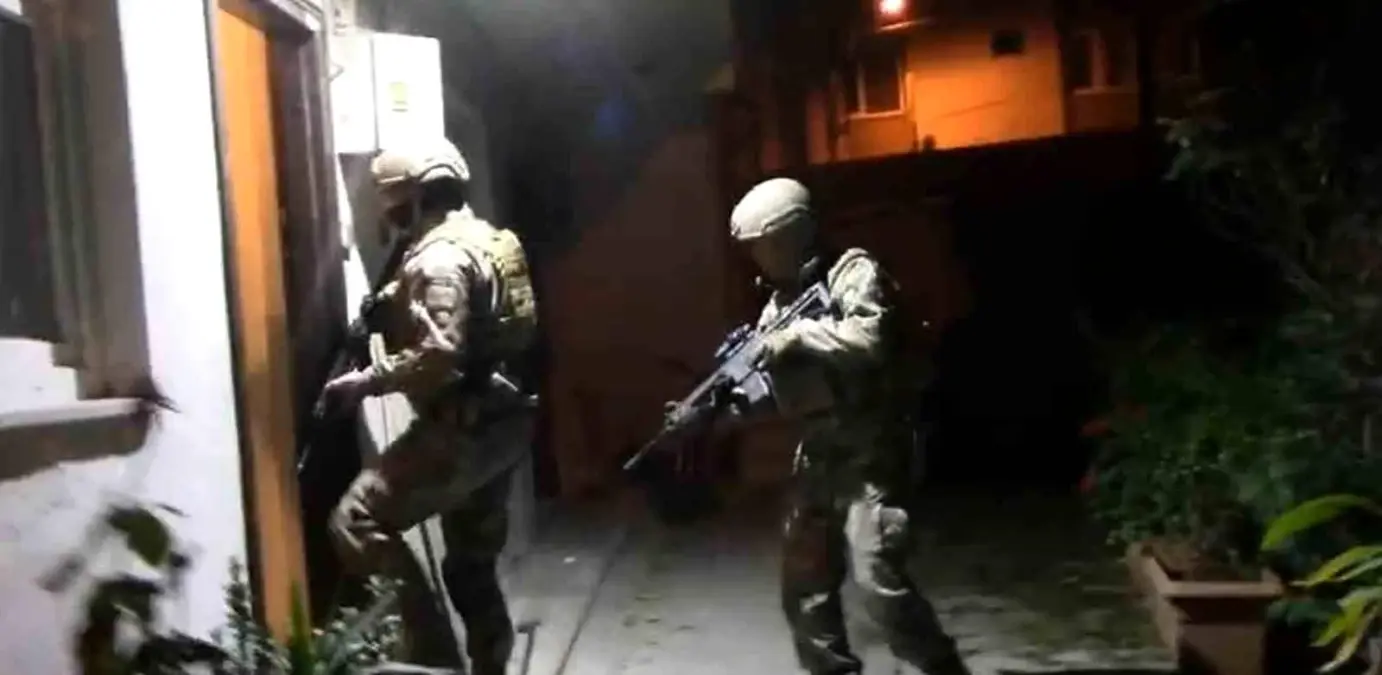 Sakarya’da DEAŞ Operasyonu: 4 Irak Uyruklu Şahıs Gözaltında