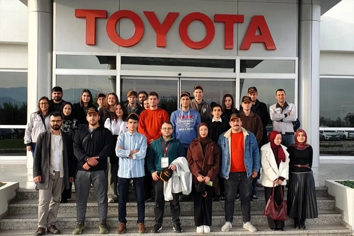 Sakarya’da İslam Hukuku Söyleşisi, Basketbol Heyecanı ve Toyota Gezisi Bir Arada!