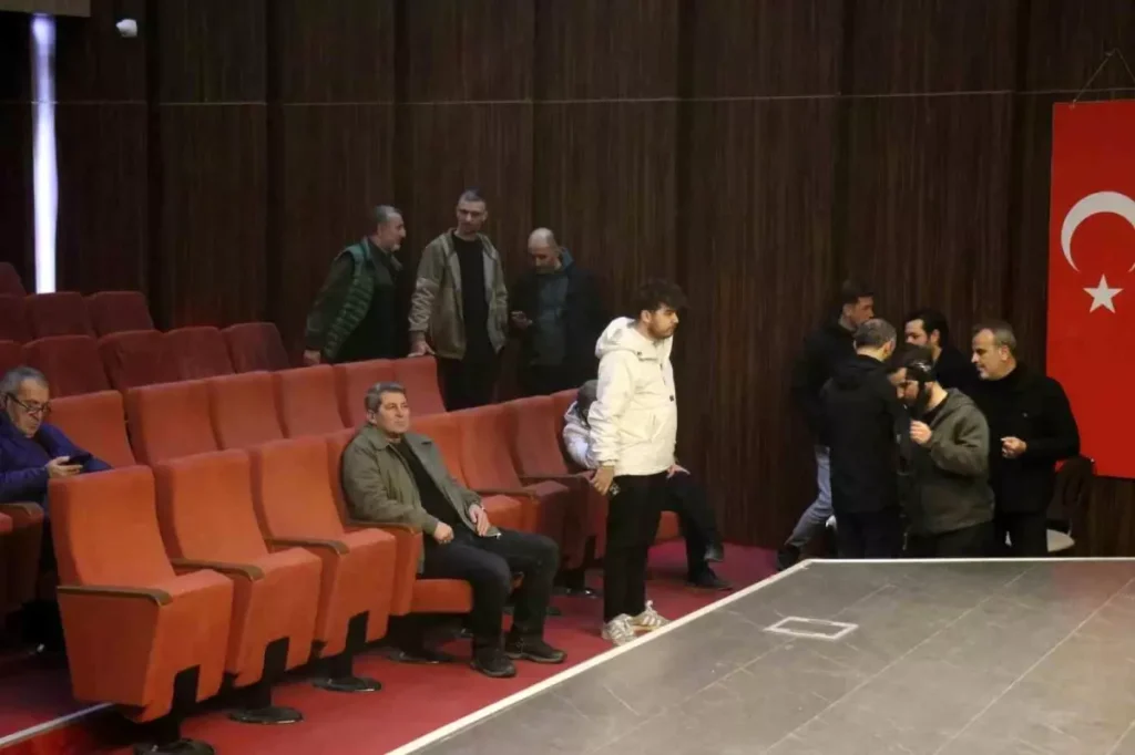 Sakaryaspor’un Genel Kurulu 28 Aralık’a Ertelendi