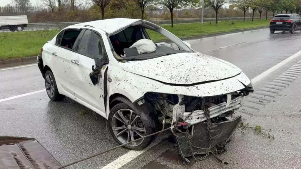 Samsun’da Takla Atan Araçta 3 Yaralı