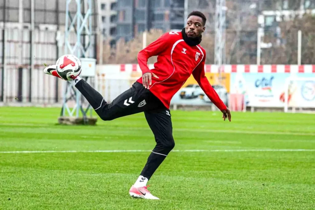 Samsunspor’dan Anthony Musaba’ya Sert Disiplin Uyarısı ve Transfer Yasağı