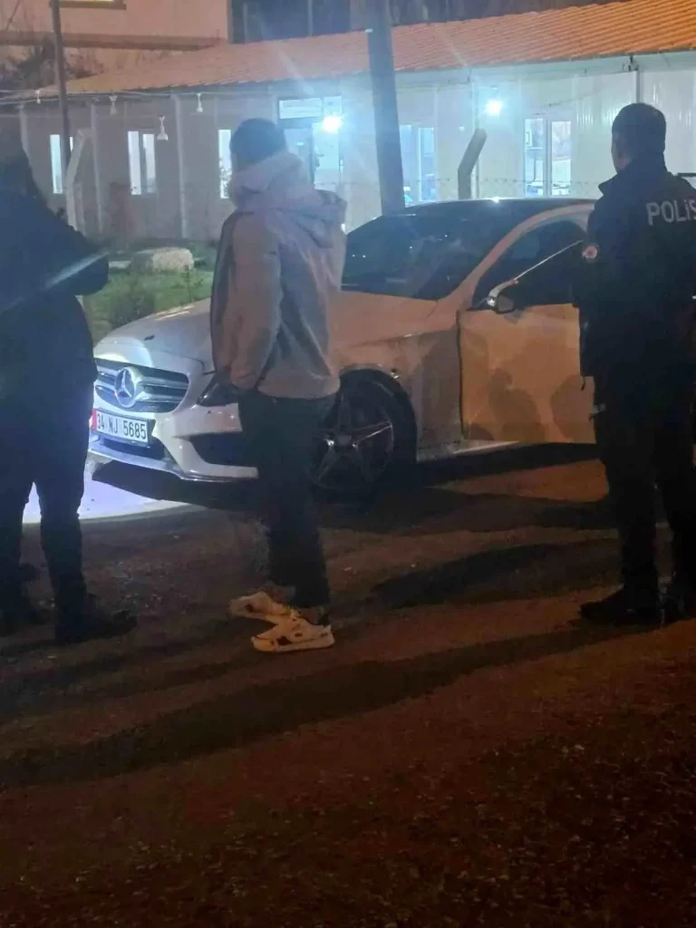 Şanlıurfa’da Seyir Halindeki Araca Silahlı Saldırı