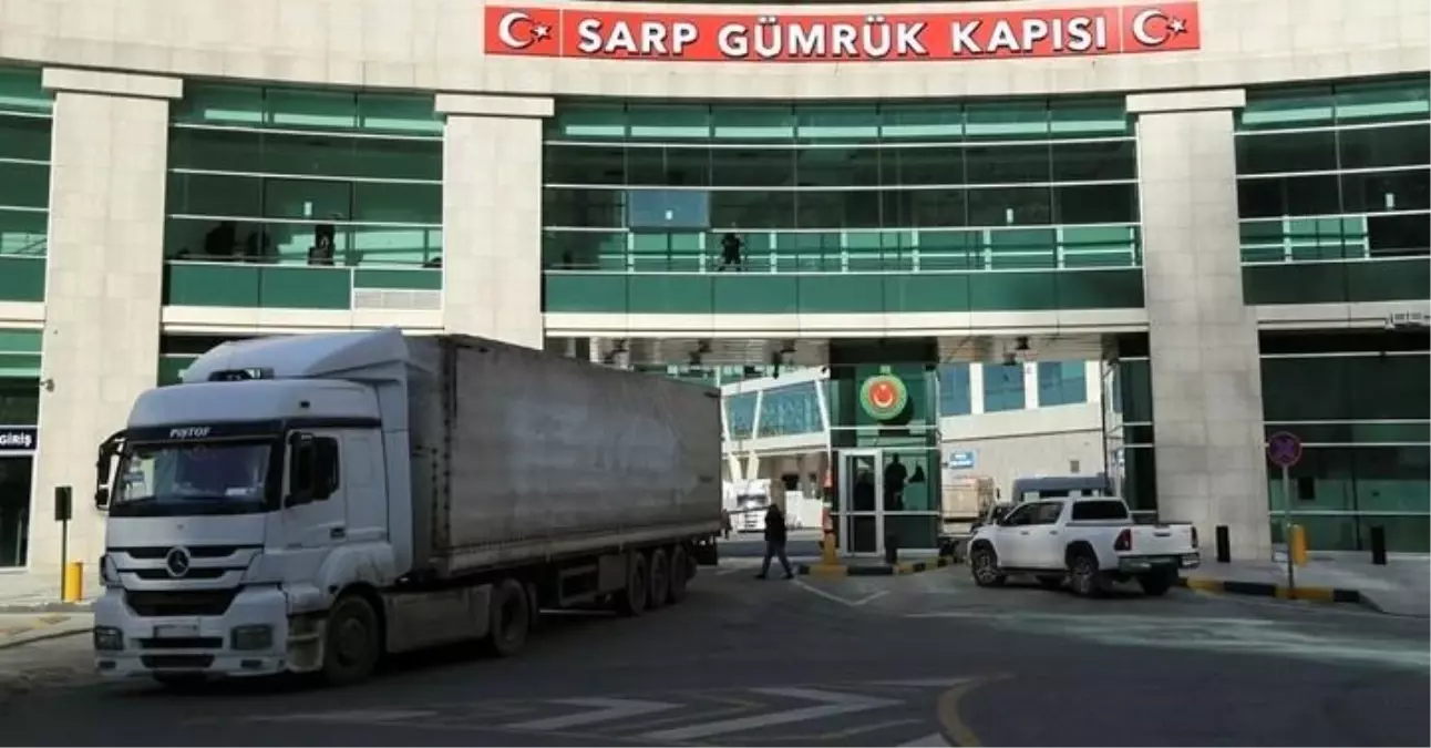 Kaçkar Bölgesi’nde Tır Hareketliliği Zirve Yaptı