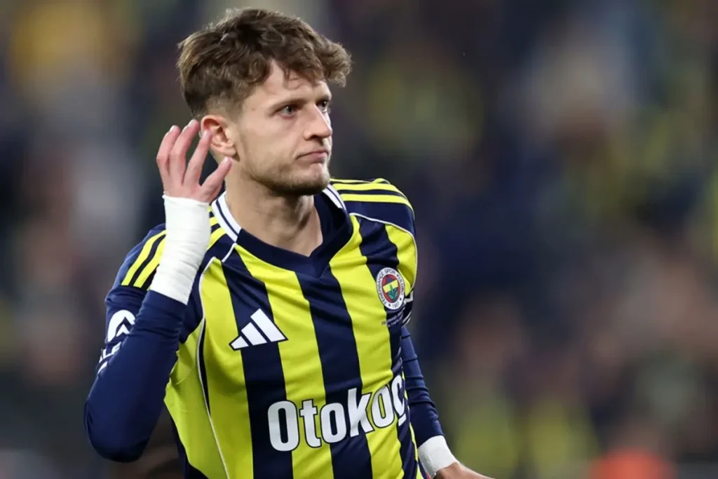 Sebastian Szymanski bu akşam taraftarlarının önüne son kez çıkacak