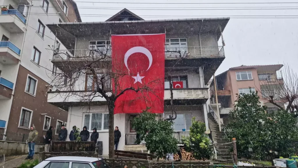 Şehit Polis Turgut Külünk’ün Acı Haberi Düzce Ailesine Ulaştı