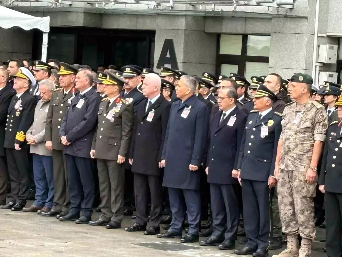 Şehit Polis Memuru Emre Albayrak İçin İstanbul İl Emniyet Müdürlüğünde Anlamlı Tören