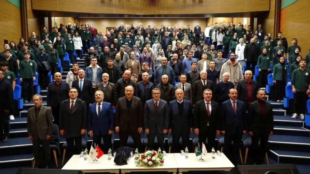 Şenol Güneş’ten Trabzonspor ve Türk Futboluna Çarpıcı Mesajlar