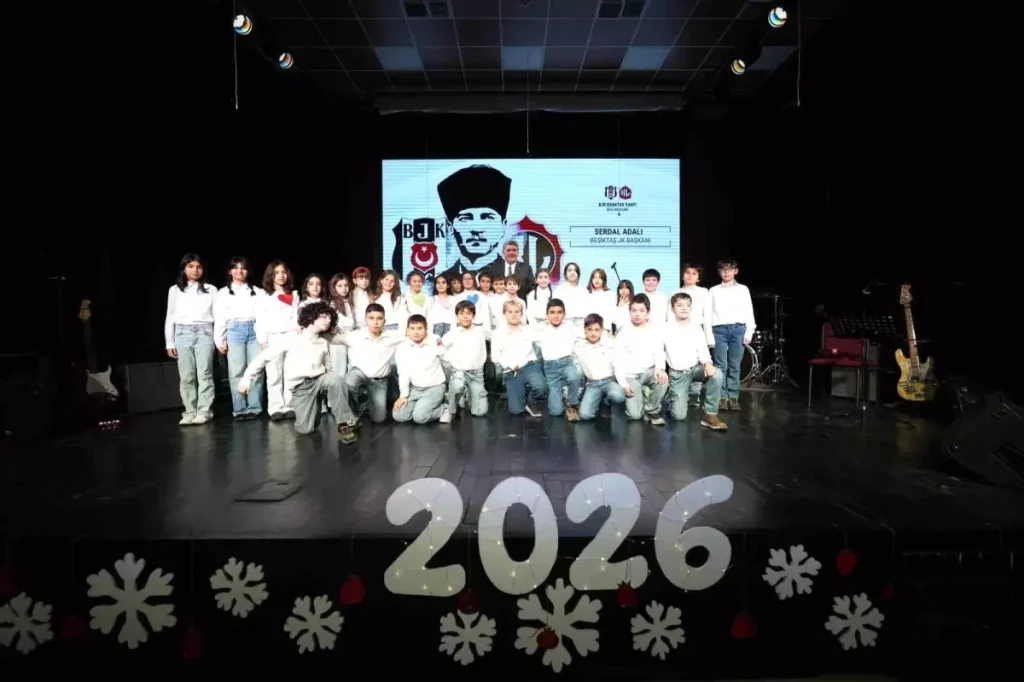 Beşiktaş’ta Yeni Yıl Töreni: Başkan Serdal Adalı Gençlere İlham Verdi