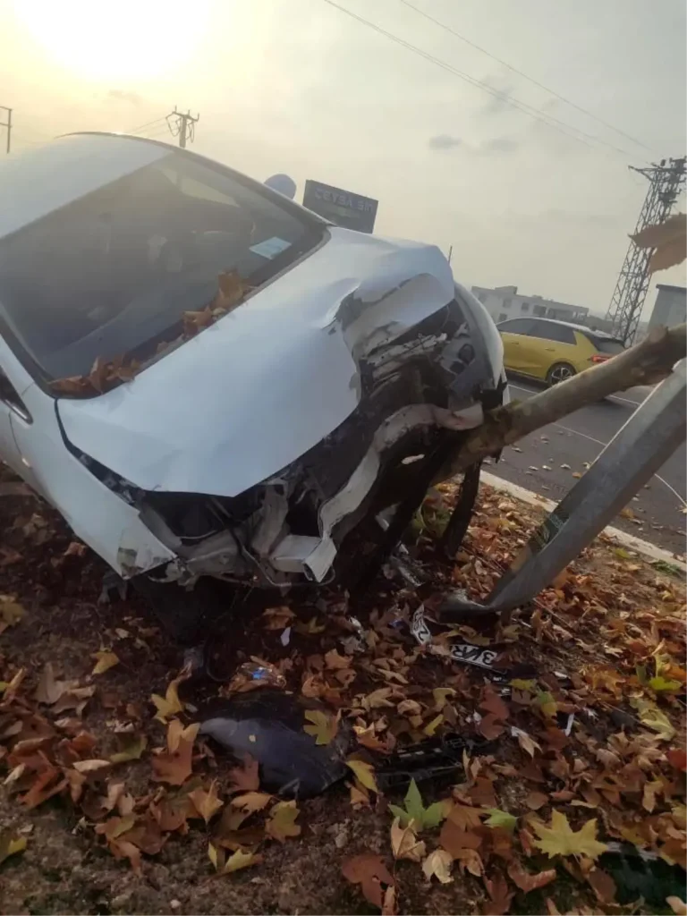 Diyarbakır’da Şerit Değiştiren Araca Çarpma Tehlikesi