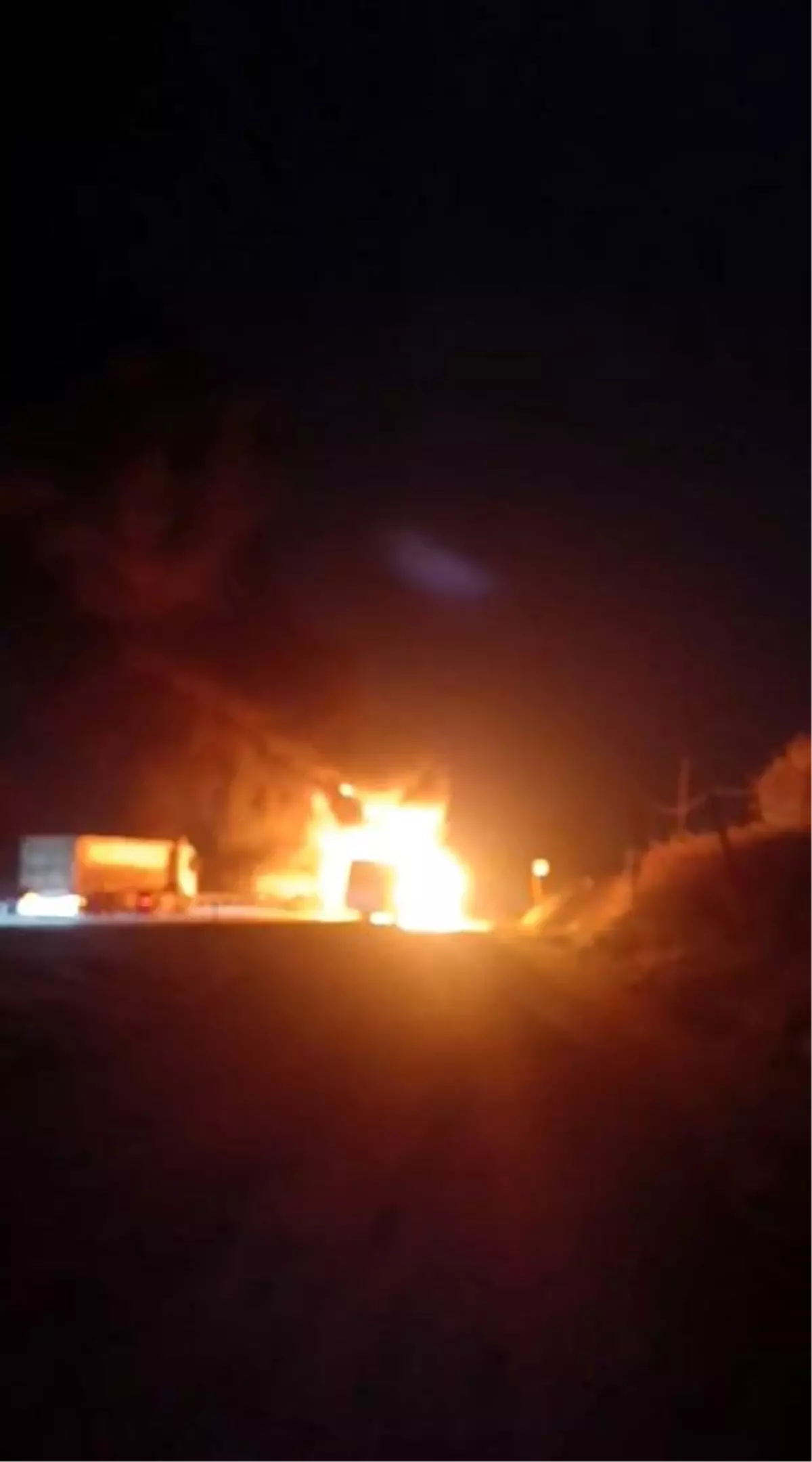 Bursa’da İşçi Servisi Yangın Çıkardı: Yazaki’nin Otobüsü Alev Aldı