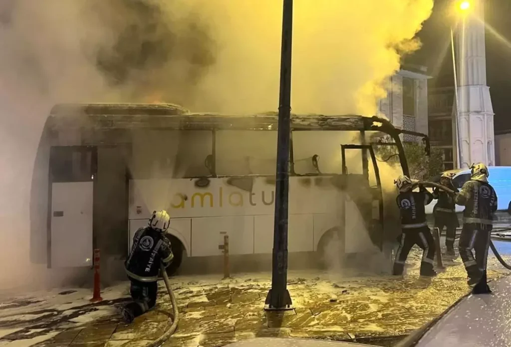 Servis yangını facia öncesi önlendi