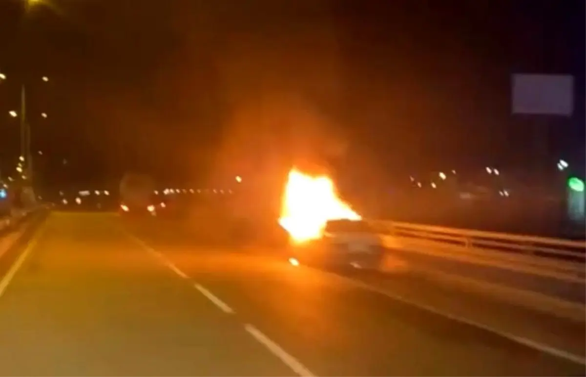 Bolu’da otomobilde yangın paniği